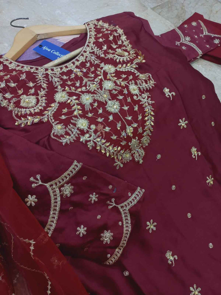 Ajwa Embroidered Maxi